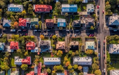 Property brokers are leaving big banks behind